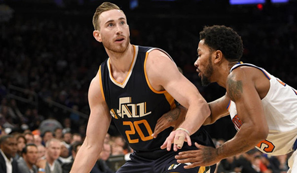 他们手举倒 他们手举倒